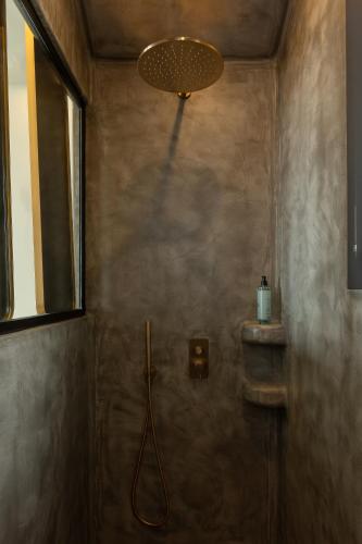 kudos suites firostefani
