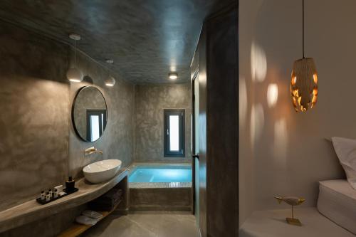 kudos suites firostefani
