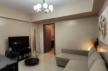 1 Bed Apartment - Sleeps 7 - Pool & Wifi,,4 star