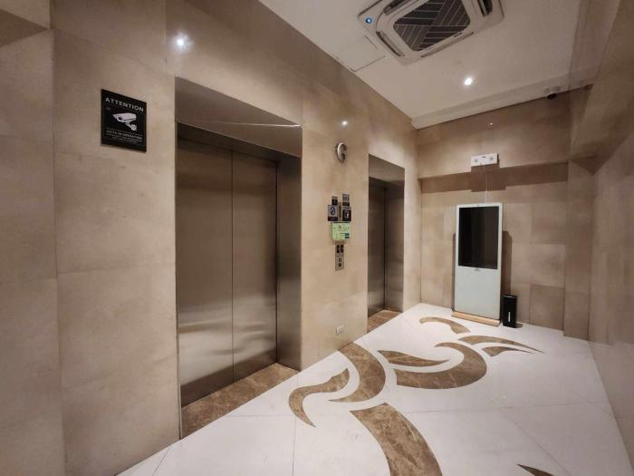 1 bed apartment sleeps 7 pool and wifi