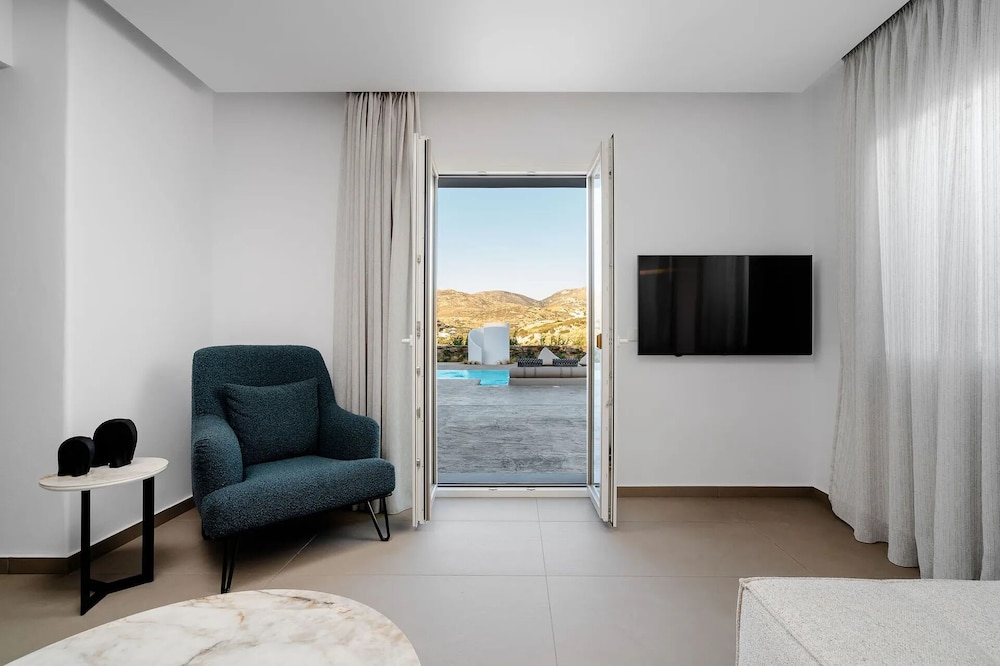 thalelion villa private pool and jacuzzi