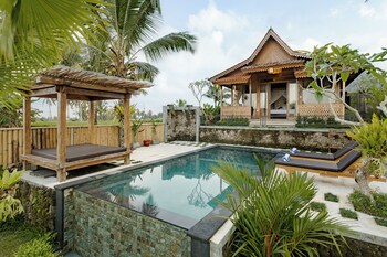 Oemah Cinta Ubud Villa,,4 star