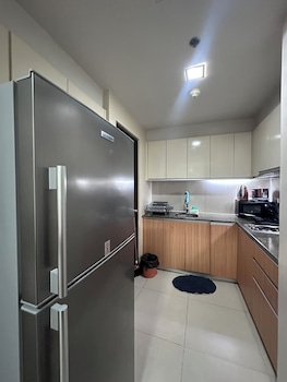 Mactan Newtown 1-Bedroom W/ Balcony & Pool Access,,5 star