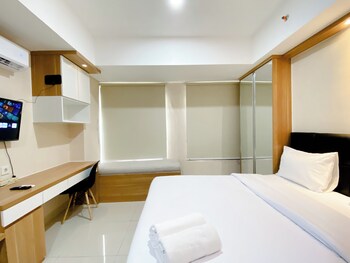 Good And Cozy Living Studio Pollux Chadstone Apartment,,3 star