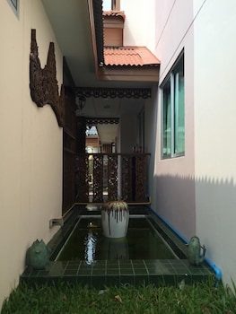 kim hostel at morleng