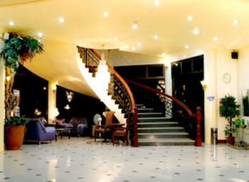 Crown Royale Hotel,Bataan>>Balanga,4 star