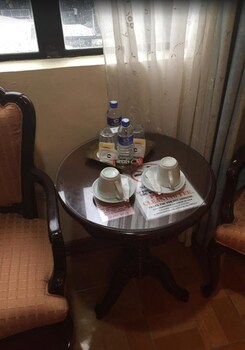 Crown Royale Hotel,Bataan>>Balanga,4 star