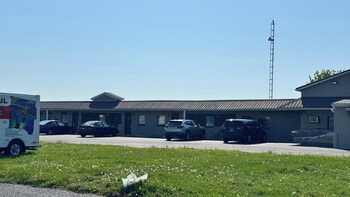 royal inn motel chambersburg
