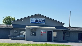 royal inn motel chambersburg