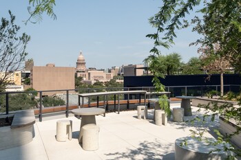 kasa at the waller austin