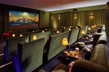 The Woodland Suites At The Montenotte,,5 star