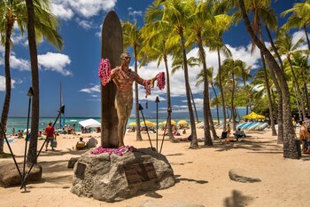 partial ocean view condo with 2 beds and parking