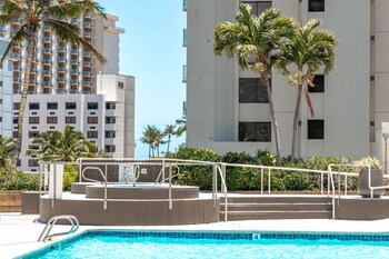 partial ocean view condo with 2 beds and parking