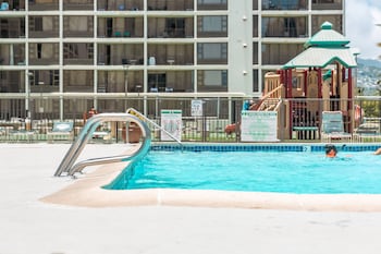 partial ocean view condo with 2 beds and parking