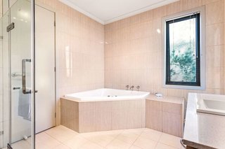 quality hotel point cook