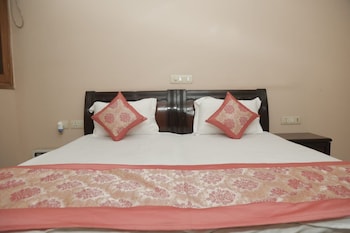room bed and breakfast cum home stay
