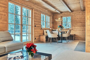 Sissi S Green Chalets,,5 star
