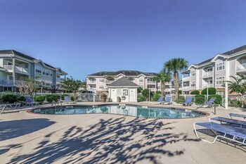 elegant 3br condo magnolia north 101