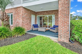 elegant 3br condo magnolia north 101