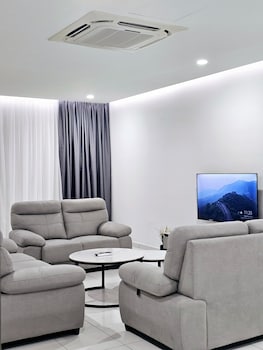 Hm Residence,,3 star
