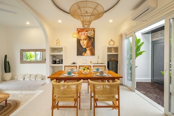 Villa Merlin 2 Bedrooms Private Pool,,4 star