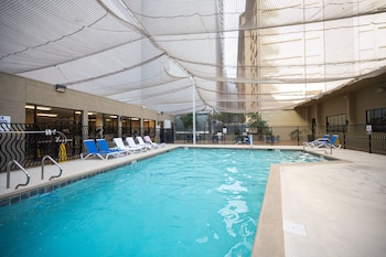 stay together suites center strip view