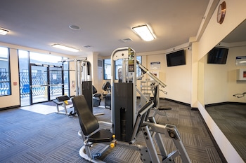 stay together suites center strip view