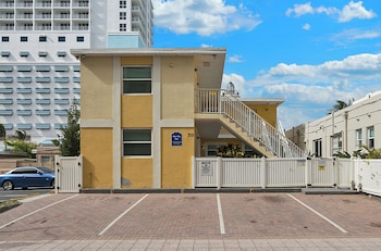 ultra magical apartment at the beach