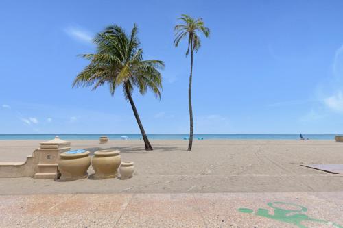 ultra magical apartment at the beach