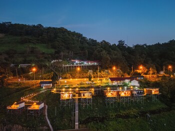long hak khao camping phu chi fa