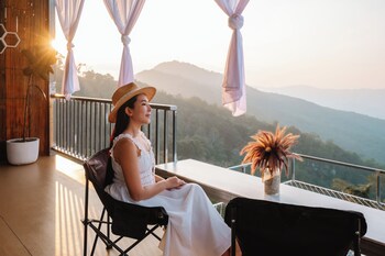 long hak khao camping phu chi fa