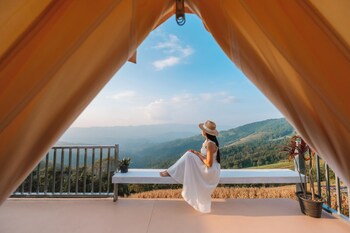 long hak khao camping phu chi fa