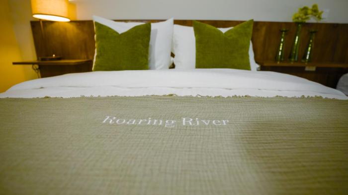 roaring river resort
