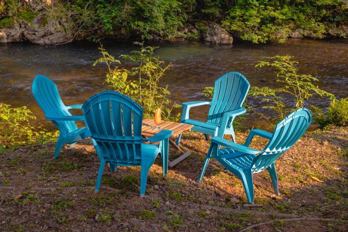 roaring river resort