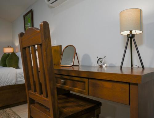 roaring river resort