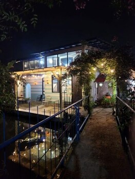 Villa Gunung Bhakti,,2 star