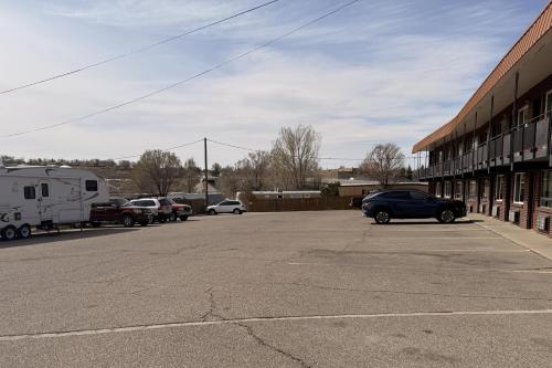 sands inn rock springs near i 80