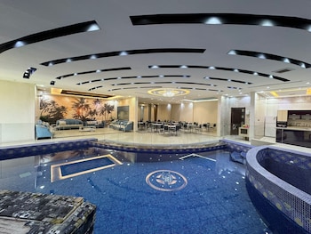 vip resort chalet 20