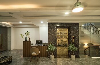The Passion Hotel Airport - 5 Minutes To Tan Son Nhat,,3 star