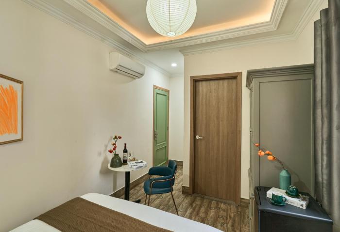 the passion hotel airport 5 minutes to tan son nhat