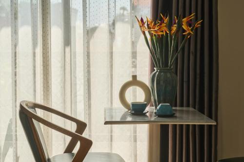 the passion hotel airport 5 minutes to tan son nhat