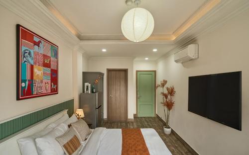 the passion hotel airport 5 minutes to tan son nhat
