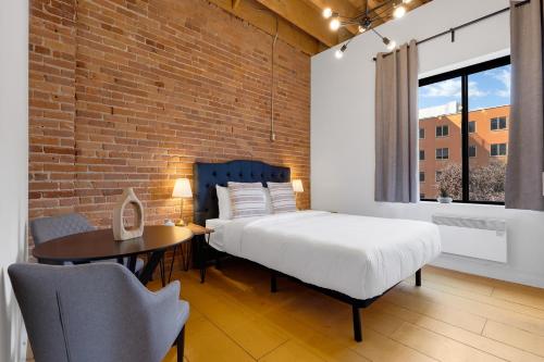 The Little Prince Rooms-Old Montreal,,2 star