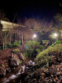 Wrenfield Cottages,,2 star