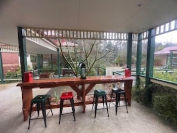 Wrenfield Cottages,,2 star