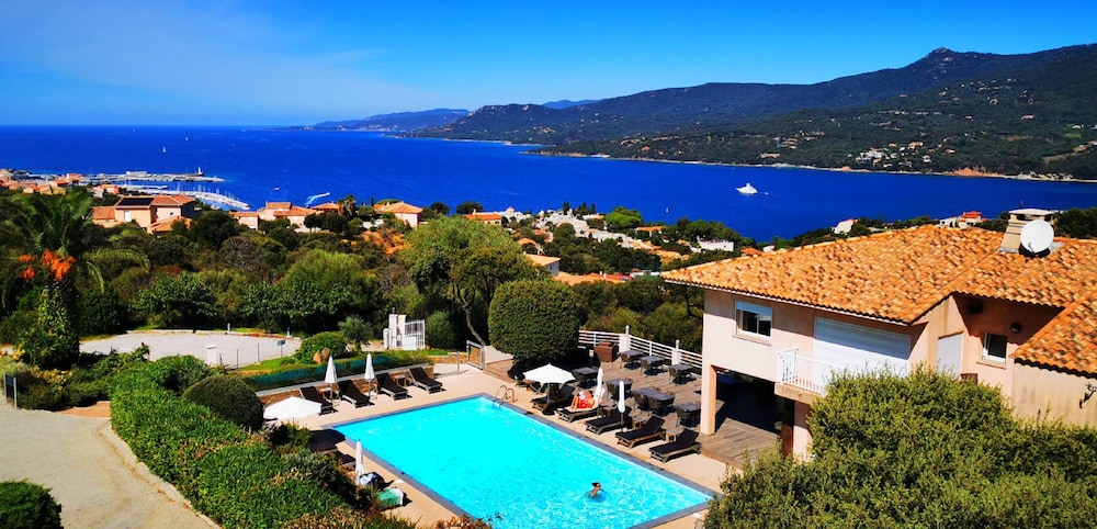 residence and hotel aria marina