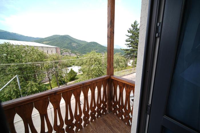 taniqinn dilijan cottages