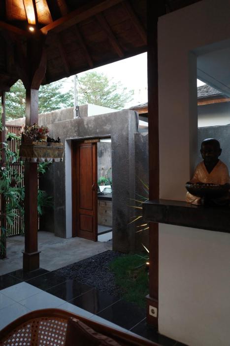 the riang villa