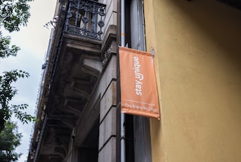 stay u nique apartments pau claris