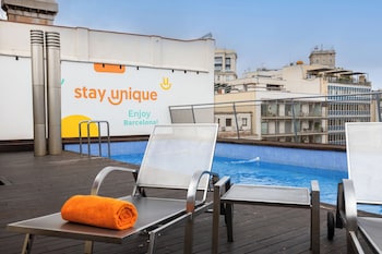 stay u nique apartments pau claris